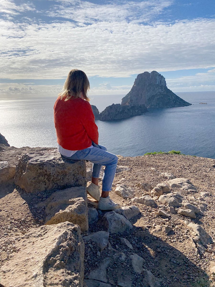 Birgit Mennekes - Blick über das Meer auf Ibiza